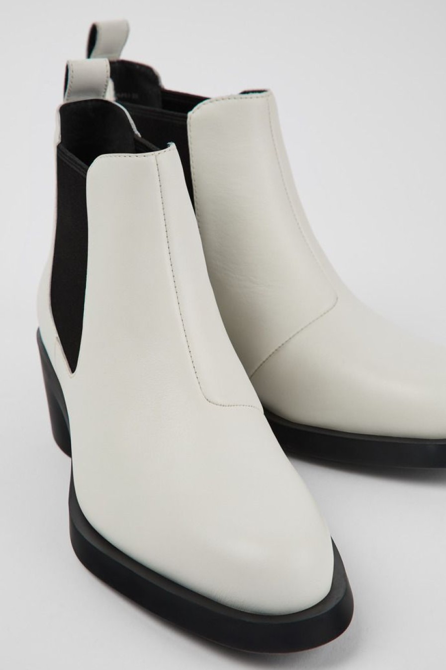 Camper Botines | Bota Chelsea De Piel Blanca Para Mujer