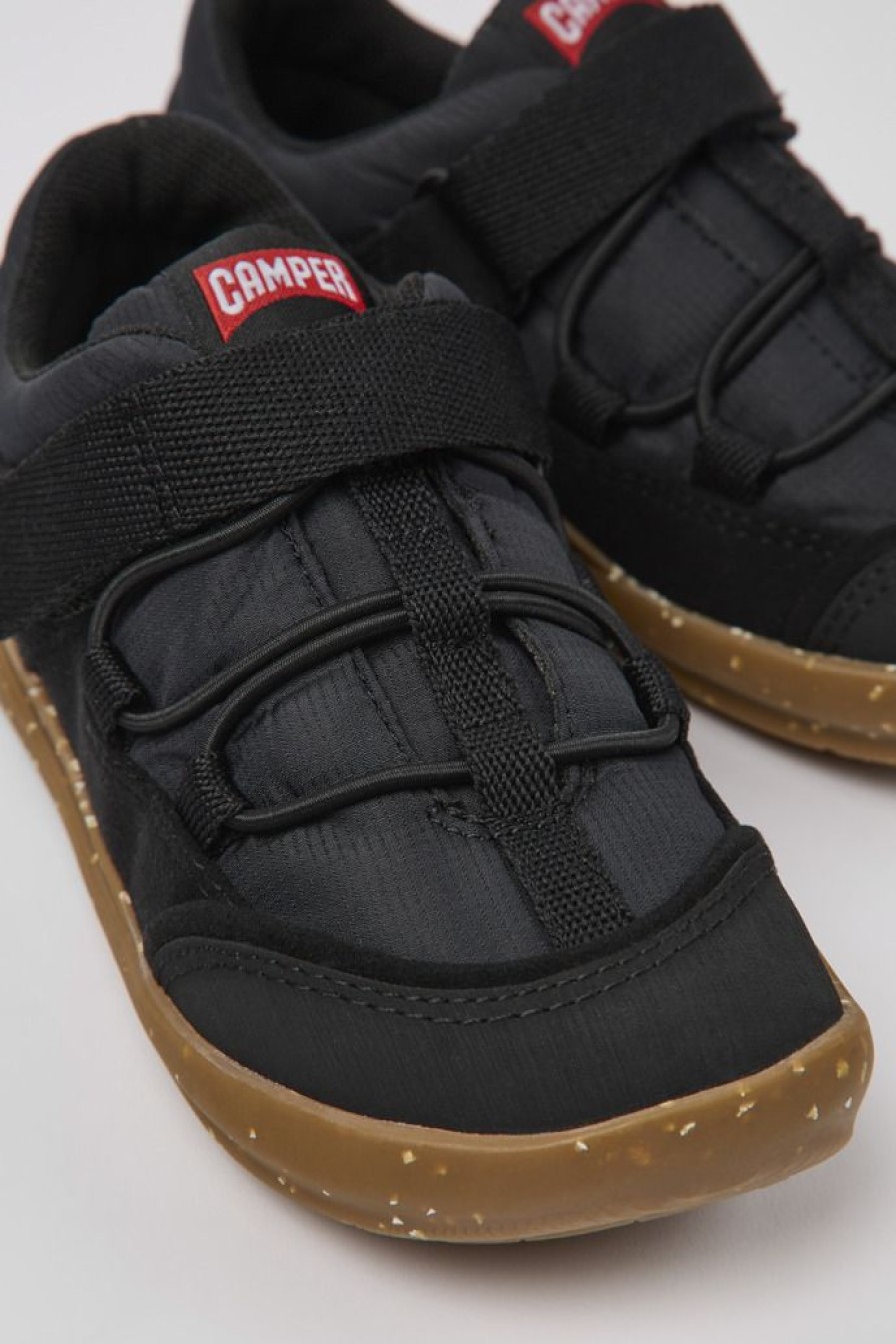 Camper Zapatillas | Zapatos Negros De Tejido Para Ninos