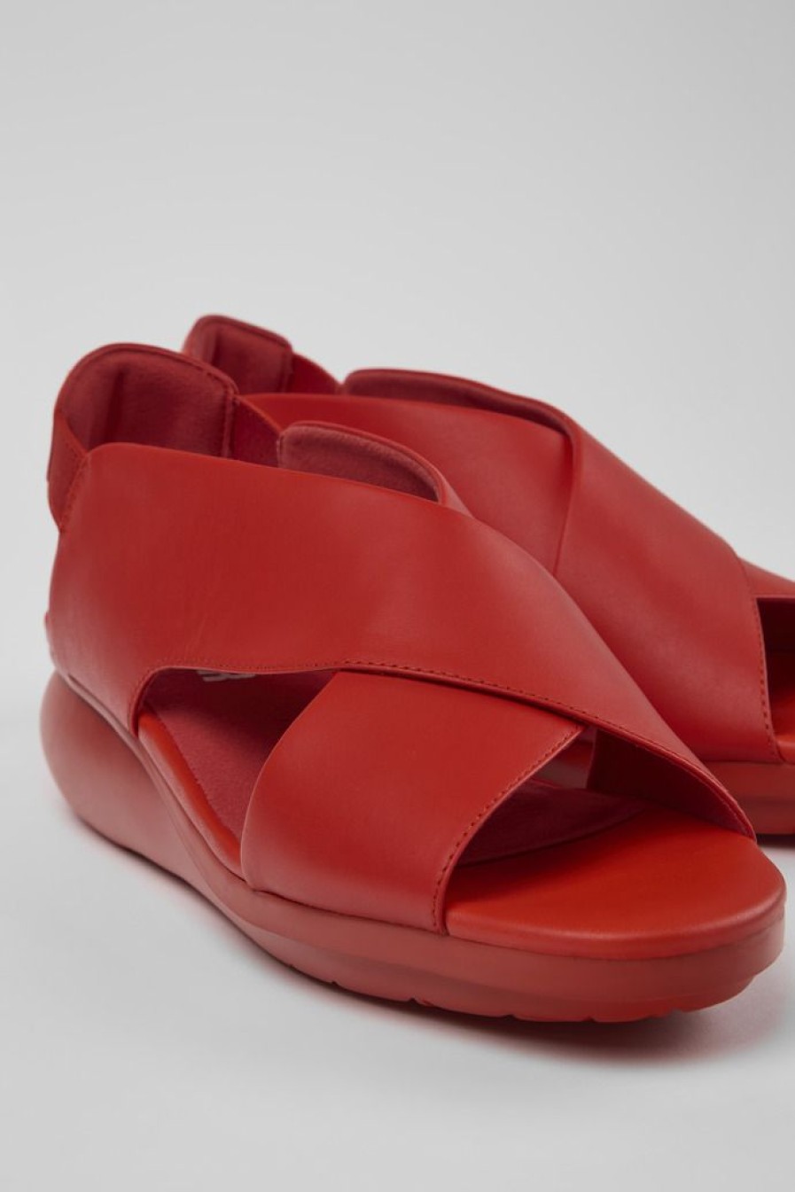 Camper Sandalias | Sandalia Con Tira Cruzada De Piel Roja Para Mujer