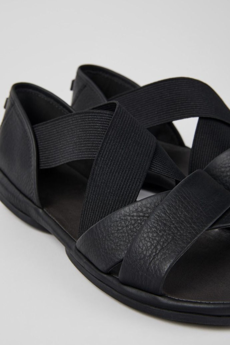 Camper Sandalias | Sandalia Con Tira Cruzada De Piel Negra Para Mujer